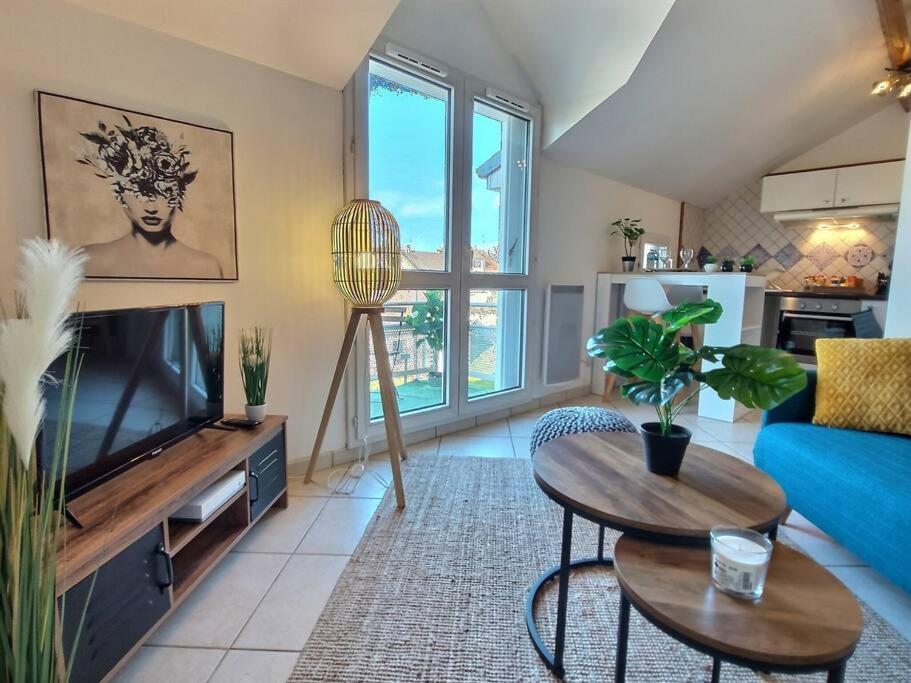 Apartment Le Stop N'go Cdg - Airport - Asterix - Paris